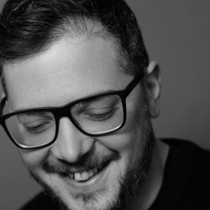 Emanuele Carocci, ritratto in bianco e nero
